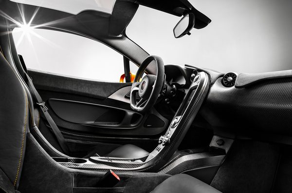 McLaren показал интерьер будущего суперкара P1