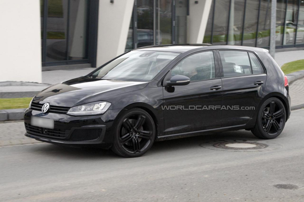 Volkswagen Golf R 2014 станет мощнее на 16 л. с.